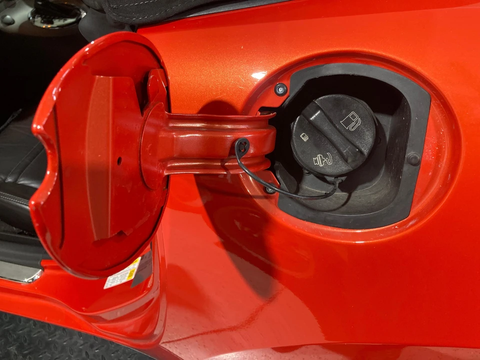 2009 Pontiac Solstice GXP - Image 17 of 31