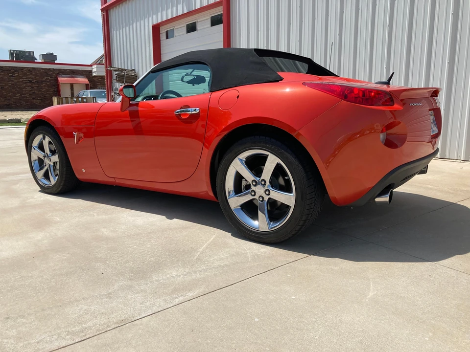 2009 Pontiac Solstice GXP - Image 10 of 31