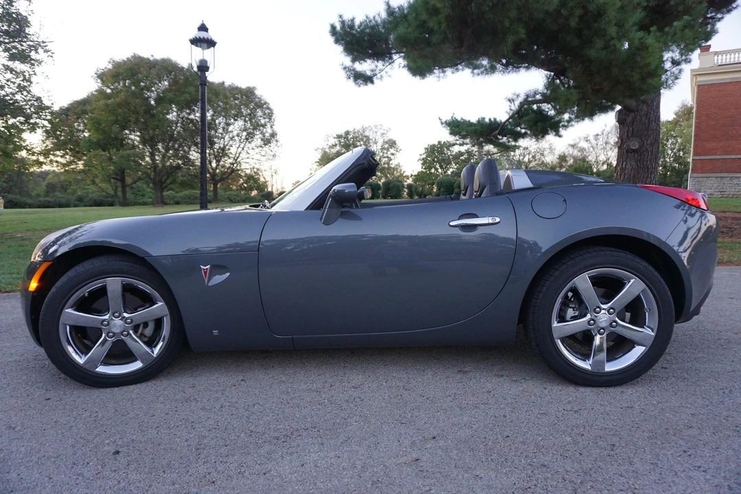 2009 Pontiac Solstice GXP - Image 9 of 30