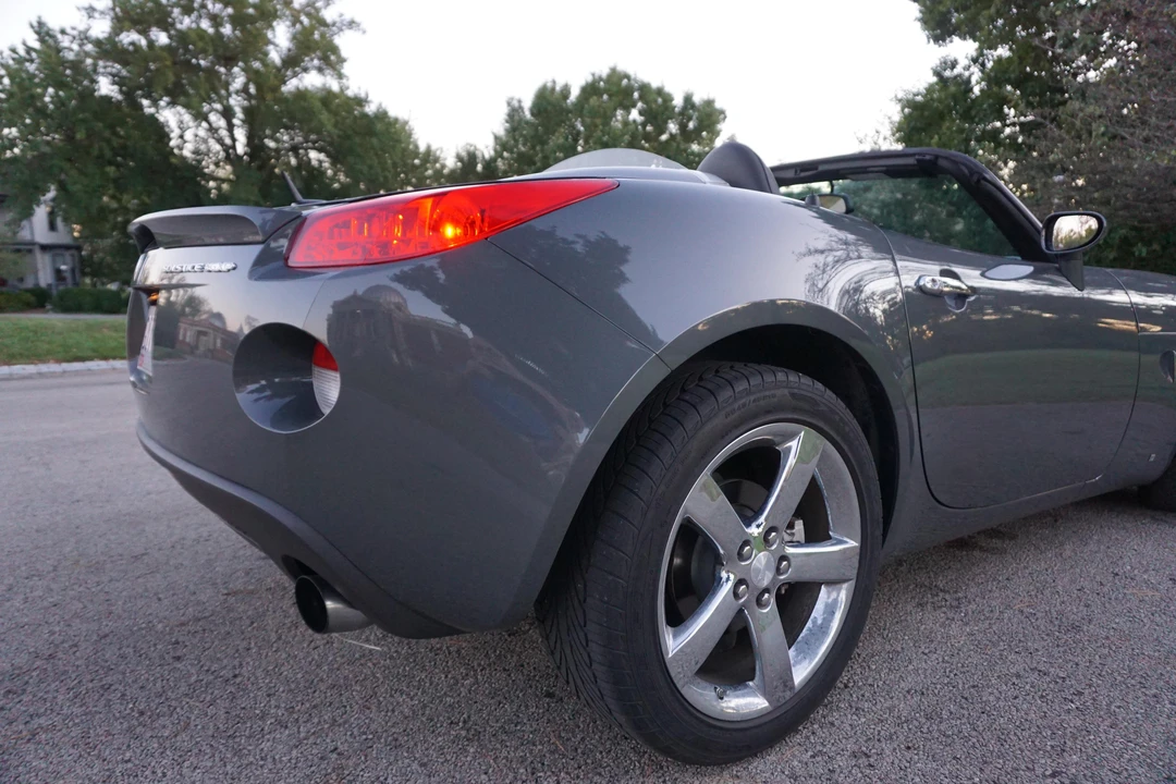 2009 Pontiac Solstice GXP - Image 27 of 30