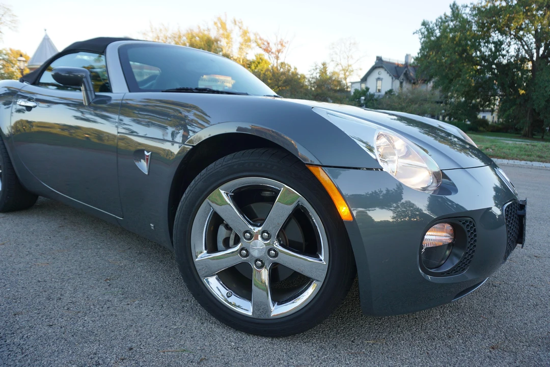 2009 Pontiac Solstice GXP - Image 29 of 30