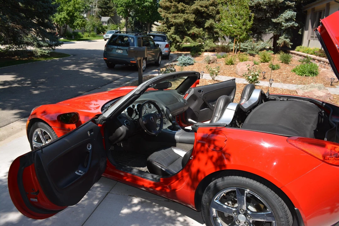 2009 Pontiac Solstice GXP - Image 17 of 31