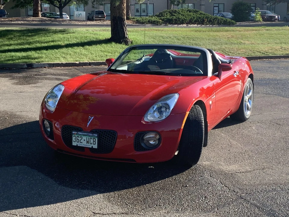 2009 Pontiac Solstice GXP - Image 3 of 31