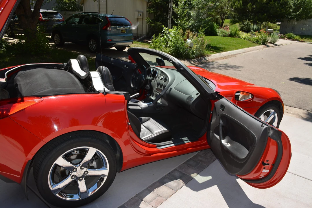 2009 Pontiac Solstice GXP - Image 18 of 31