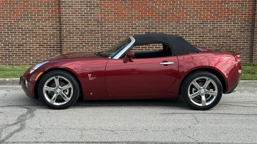 2009 Pontiac Solstice GXP - Image 5 of 14