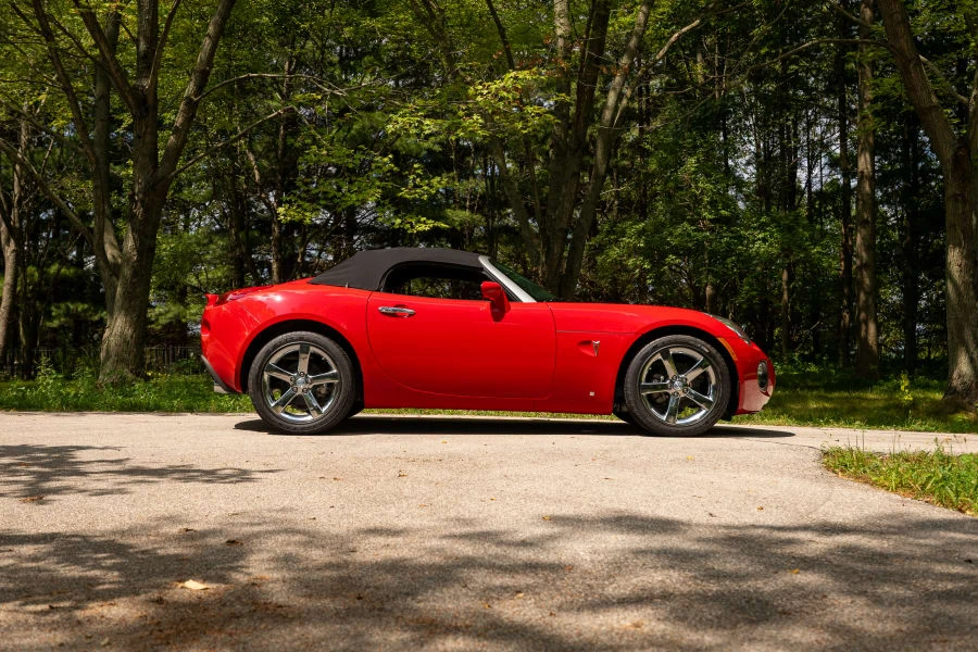 2009 Pontiac Solstice GXP - Image 13 of 28