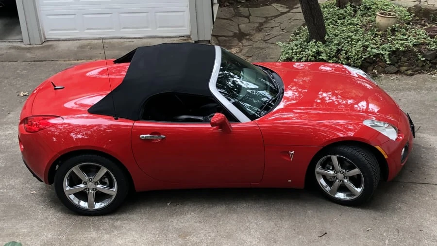 2009 Pontiac Solstice GXP - Image 2 of 16