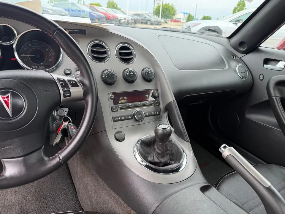 2009 Pontiac Solstice GXP - Image 13 of 14