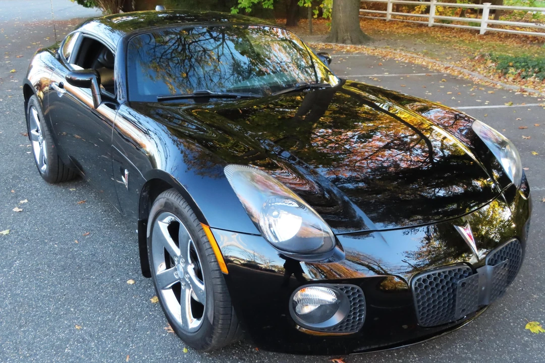 2009 Pontiac Solstice GXP - Image 2 of 31