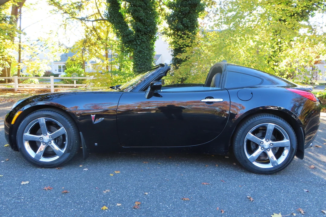 2009 Pontiac Solstice GXP - Image 3 of 31