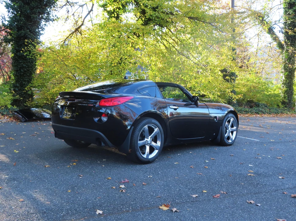 2009 Pontiac Solstice GXP - Image 22 of 31