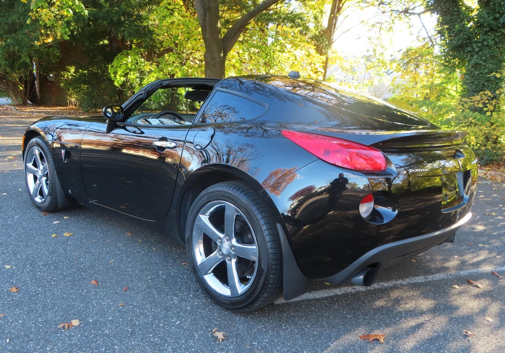 2009 Pontiac Solstice GXP - Image 15 of 31