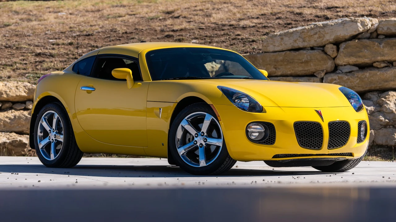 2009 Pontiac Solstice GXP - Image 12 of 21