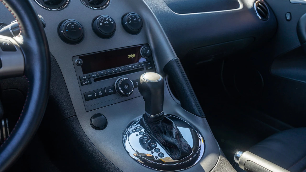2009 Pontiac Solstice GXP - Image 14 of 21