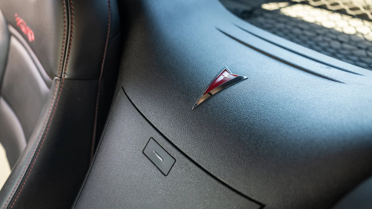 2009 Pontiac Solstice GXP - Image 20 of 21