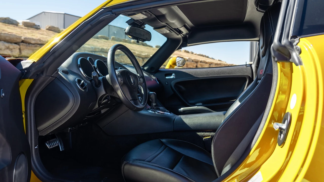 2009 Pontiac Solstice GXP - Image 4 of 21