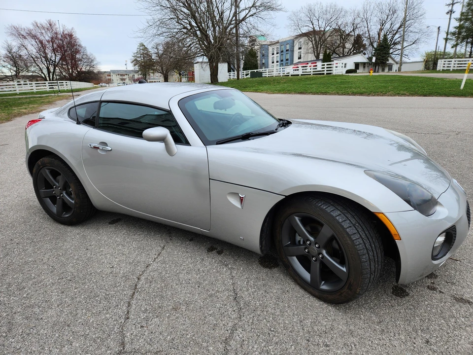 2009 Pontiac Solstice GXP - Image 19 of 31