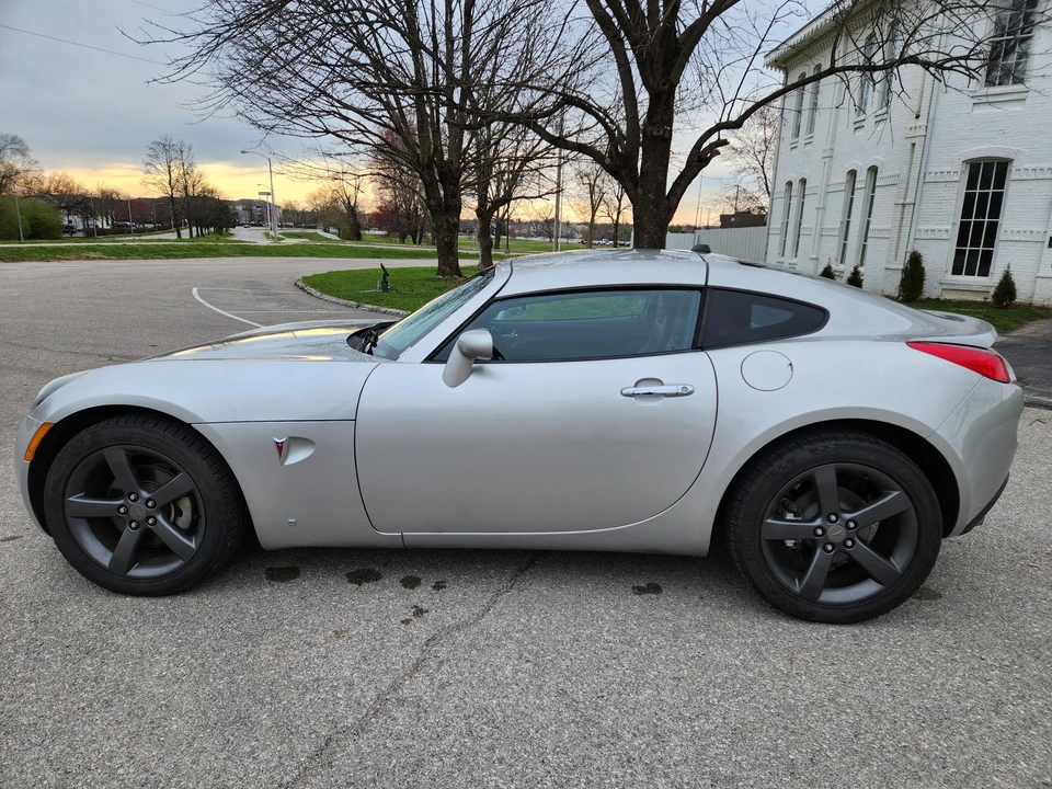 2009 Pontiac Solstice GXP - Image 10 of 31