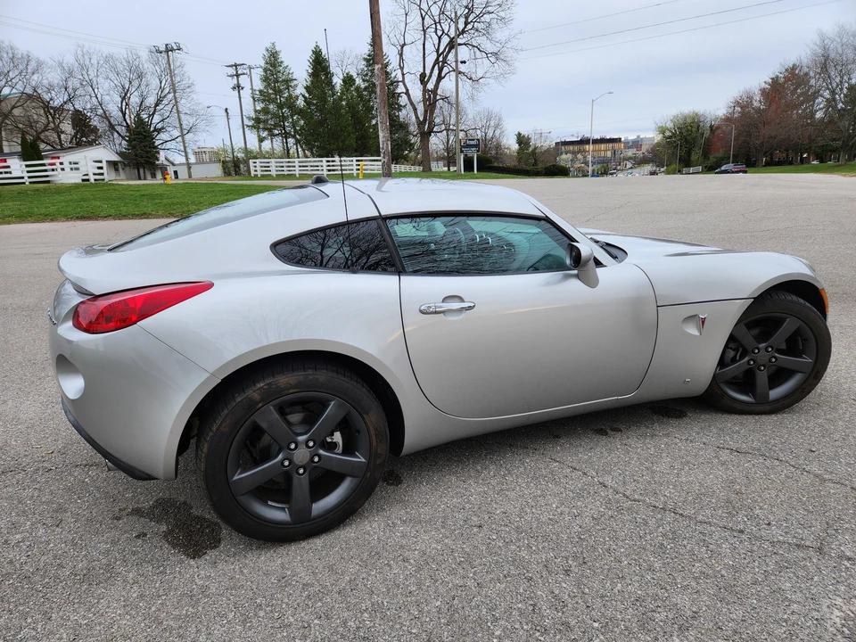 2009 Pontiac Solstice GXP - Image 18 of 31