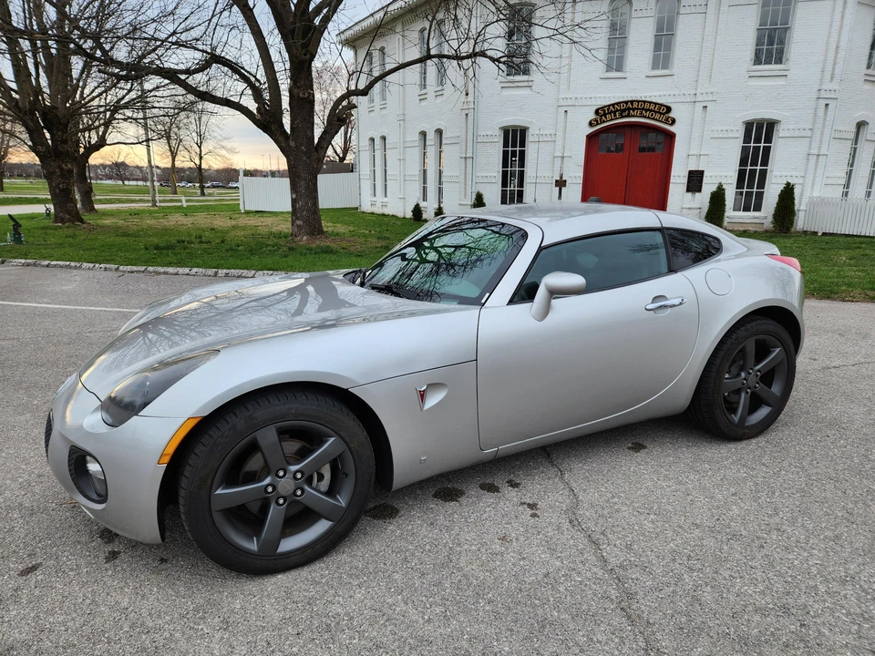 2009 Pontiac Solstice GXP - Image 9 of 31