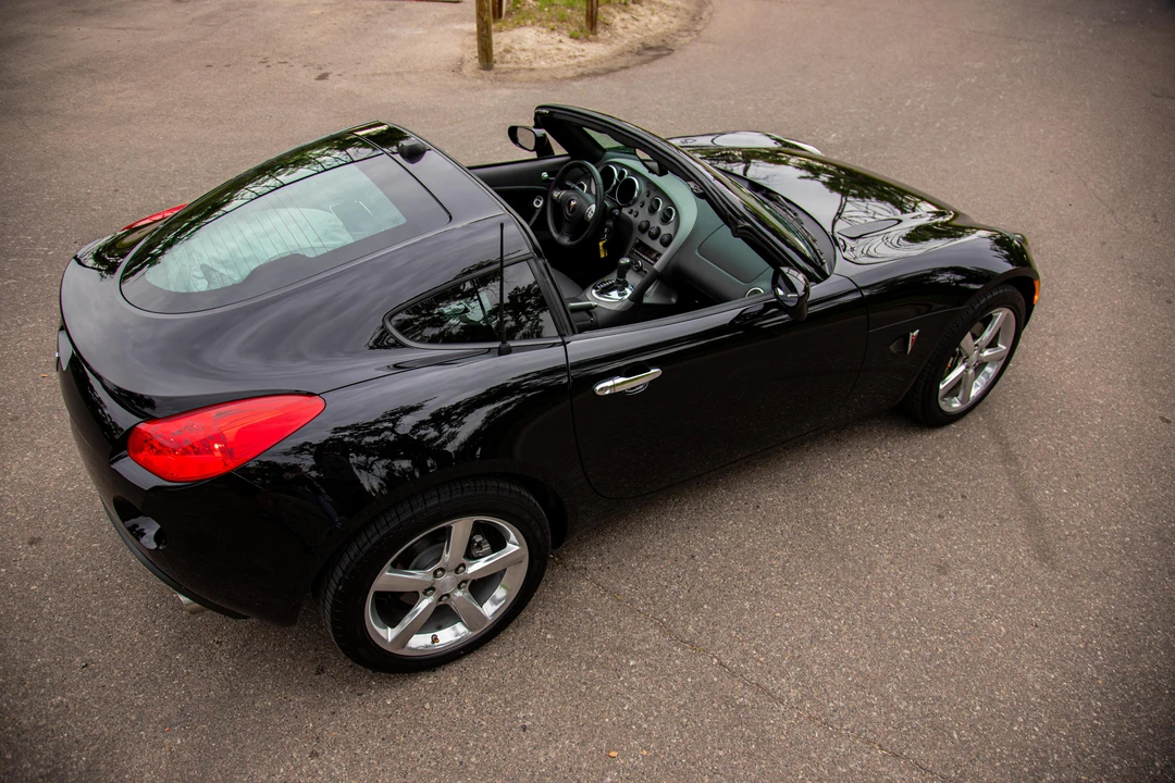 2009 Pontiac Solstice GXP - Image 13 of 31