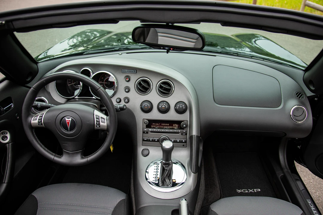 2009 Pontiac Solstice GXP - Image 29 of 31