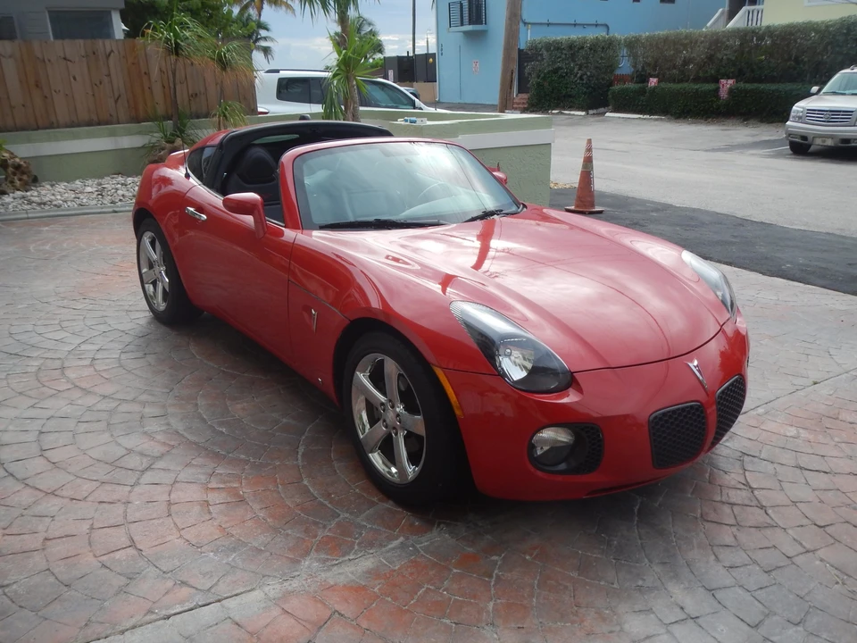 2009 Pontiac Solstice GXP - Image 7 of 31