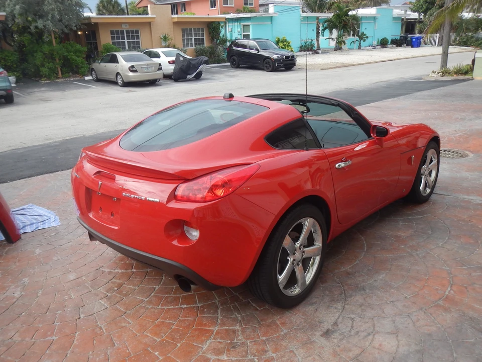 2009 Pontiac Solstice GXP - Image 17 of 31