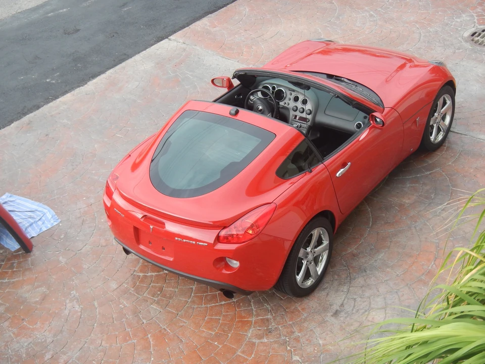 2009 Pontiac Solstice GXP - Image 18 of 31