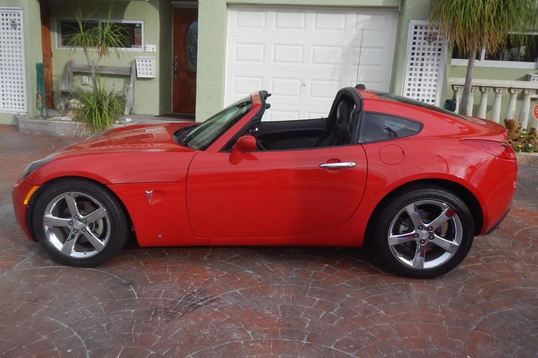 2009 Pontiac Solstice GXP - Image 10 of 31