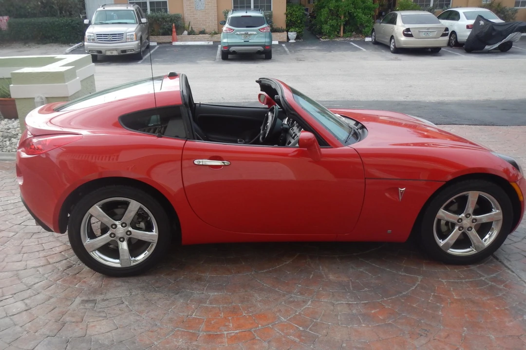 2009 Pontiac Solstice GXP - Image 9 of 31