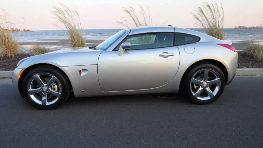 2009 Pontiac Solstice GXP - Image 2 of 8