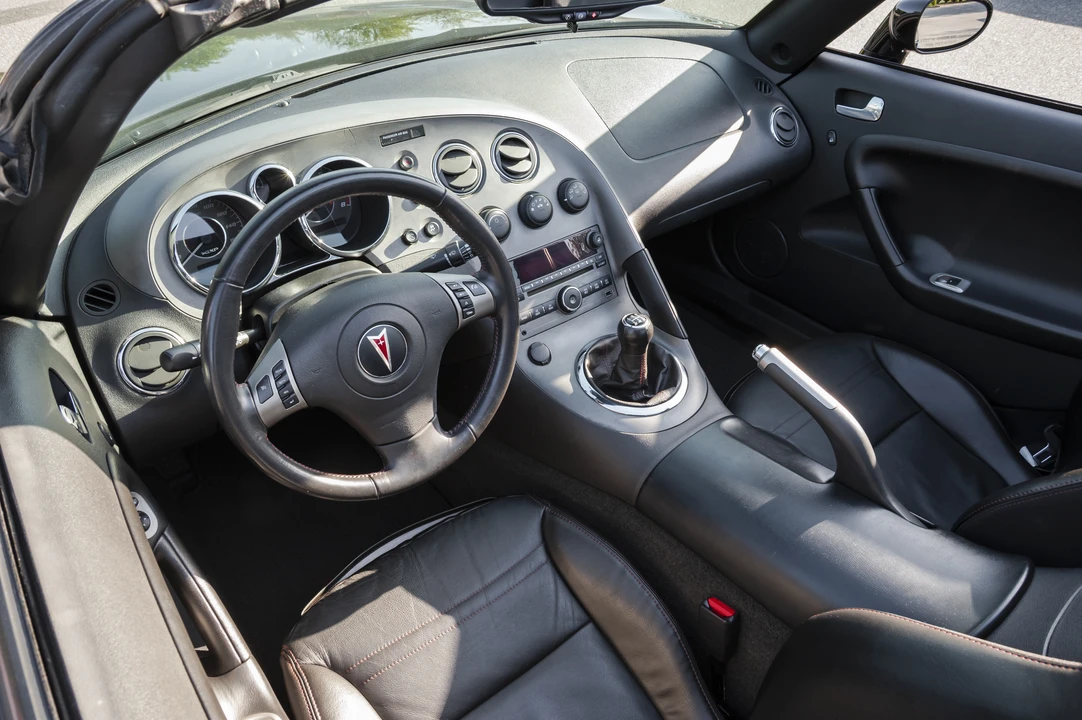 2009 Pontiac Solstice GXP - Image 29 of 31