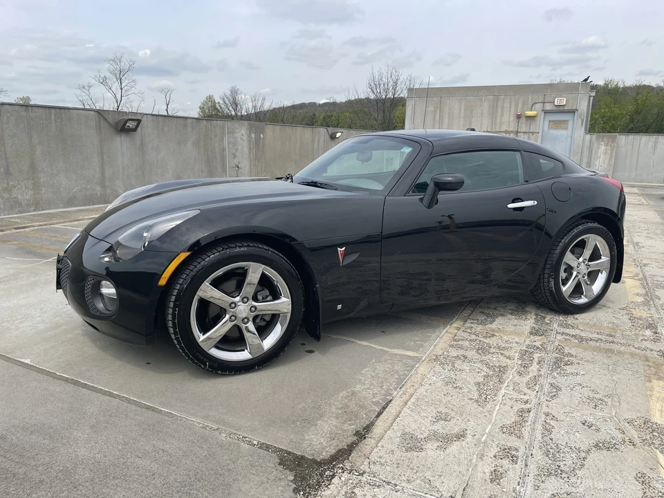 2009 Pontiac Solstice GXP - Image 13 of 31