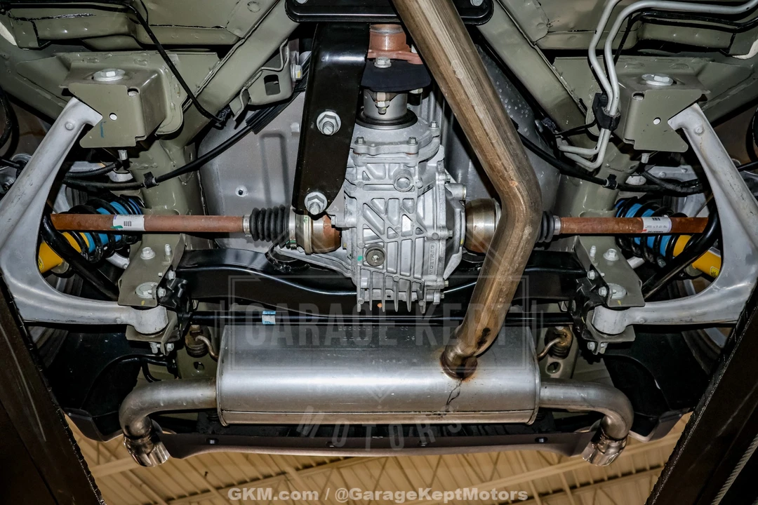 2009 Pontiac Solstice GXP - Image 18 of 20
