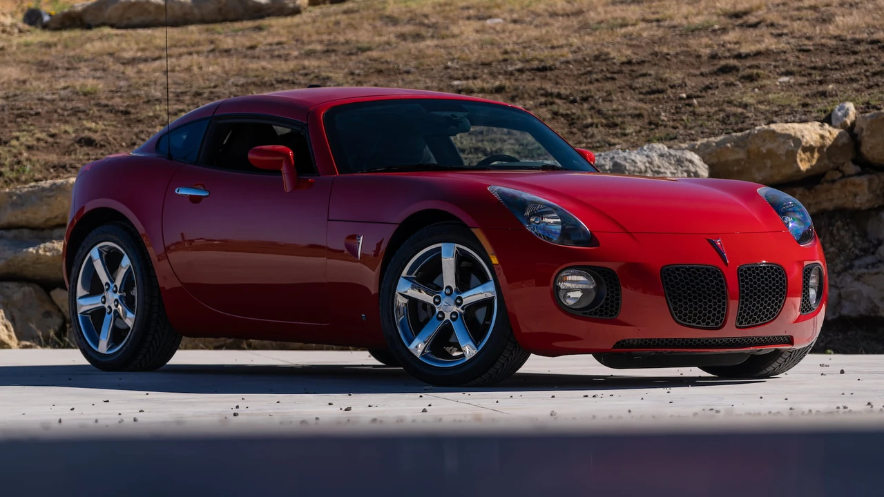 2009 Pontiac Solstice GXP - Image 12 of 23