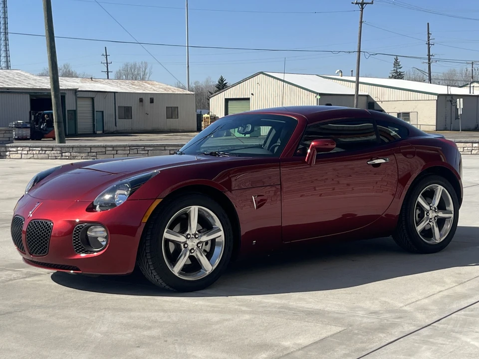 2009 Pontiac Solstice GXP - Image 13 of 31
