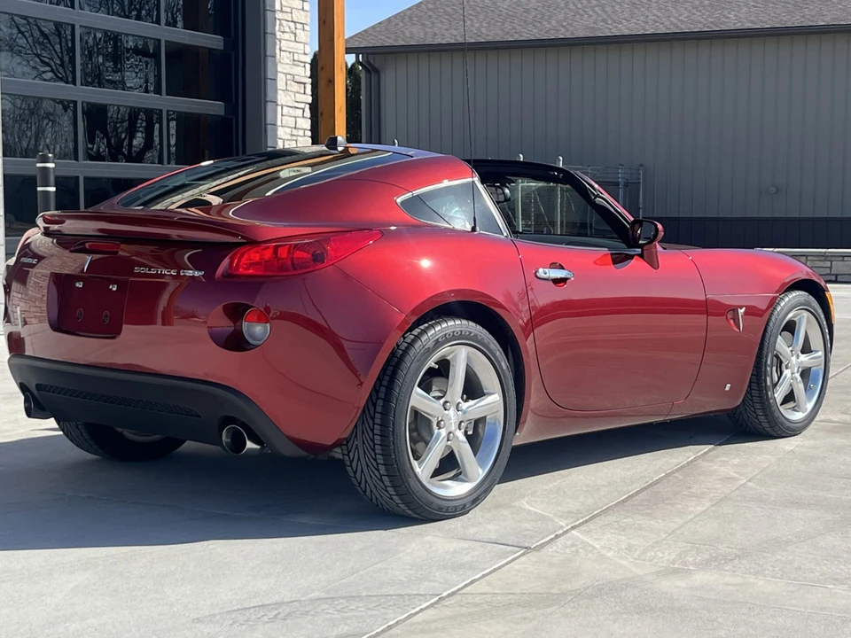2009 Pontiac Solstice GXP - Image 26 of 31
