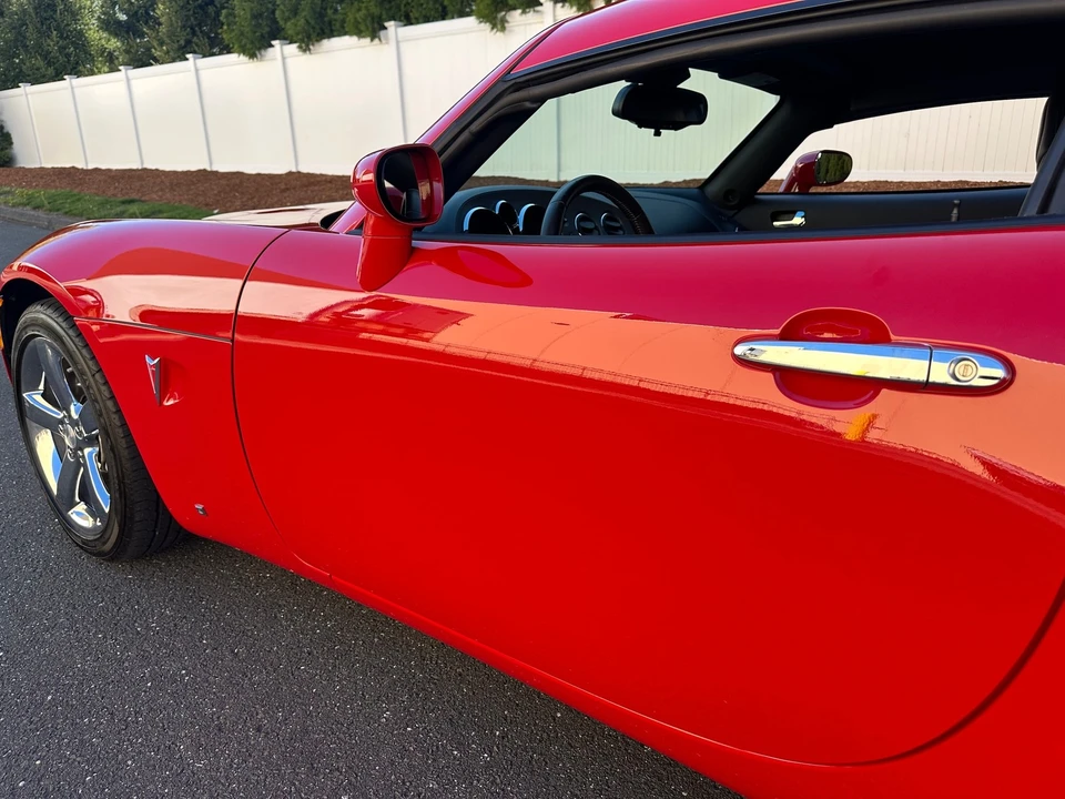 2009 Pontiac Solstice GXP - Image 13 of 31