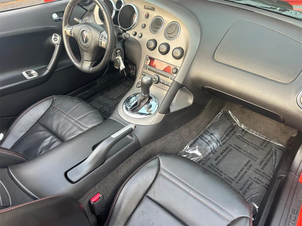 2009 Pontiac Solstice - Image 30 of 31