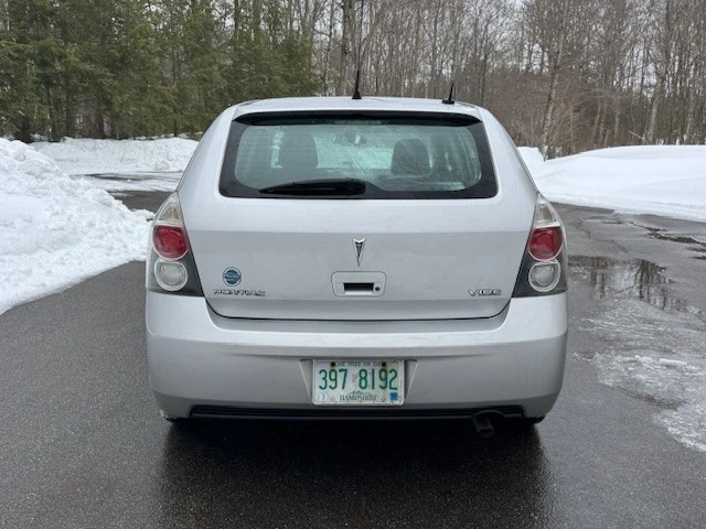 2009 Pontiac Vibe - Image 10 of 15