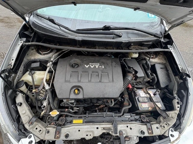 2009 Pontiac Vibe - Image 11 of 15