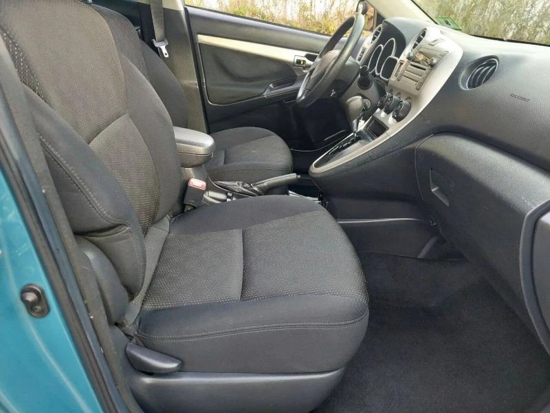 2009 Pontiac Vibe - Image 5 of 12
