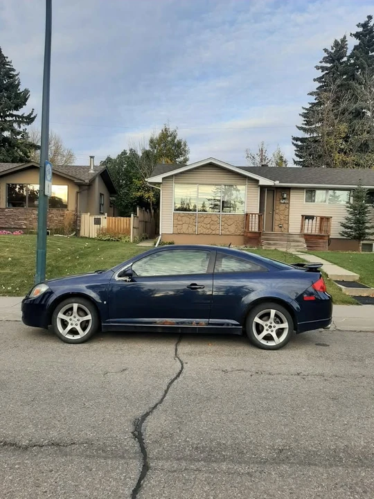 2009 Pontiac G5 - Image 2 of 19