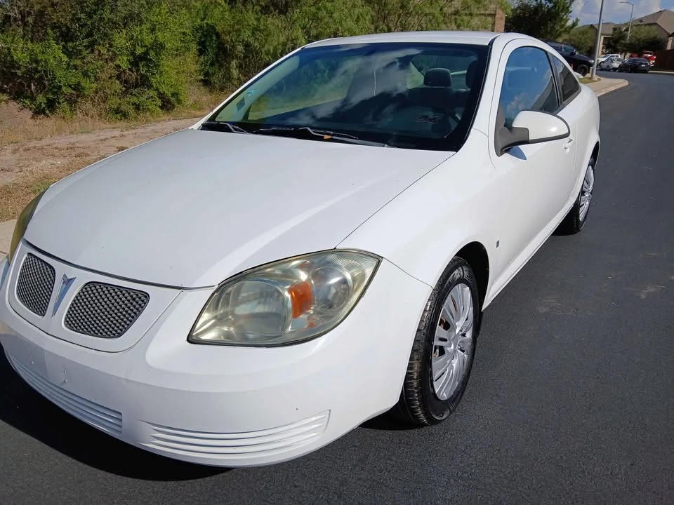 2009 Pontiac G5 - Image 2 of 11