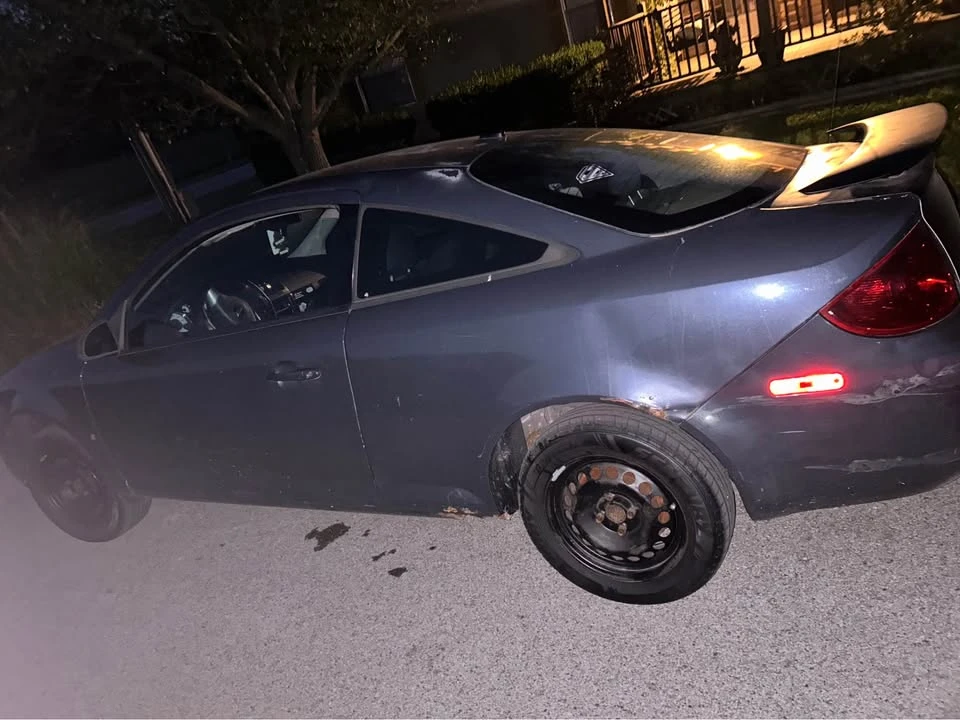 2009 Pontiac G5 - Image 2 of 4