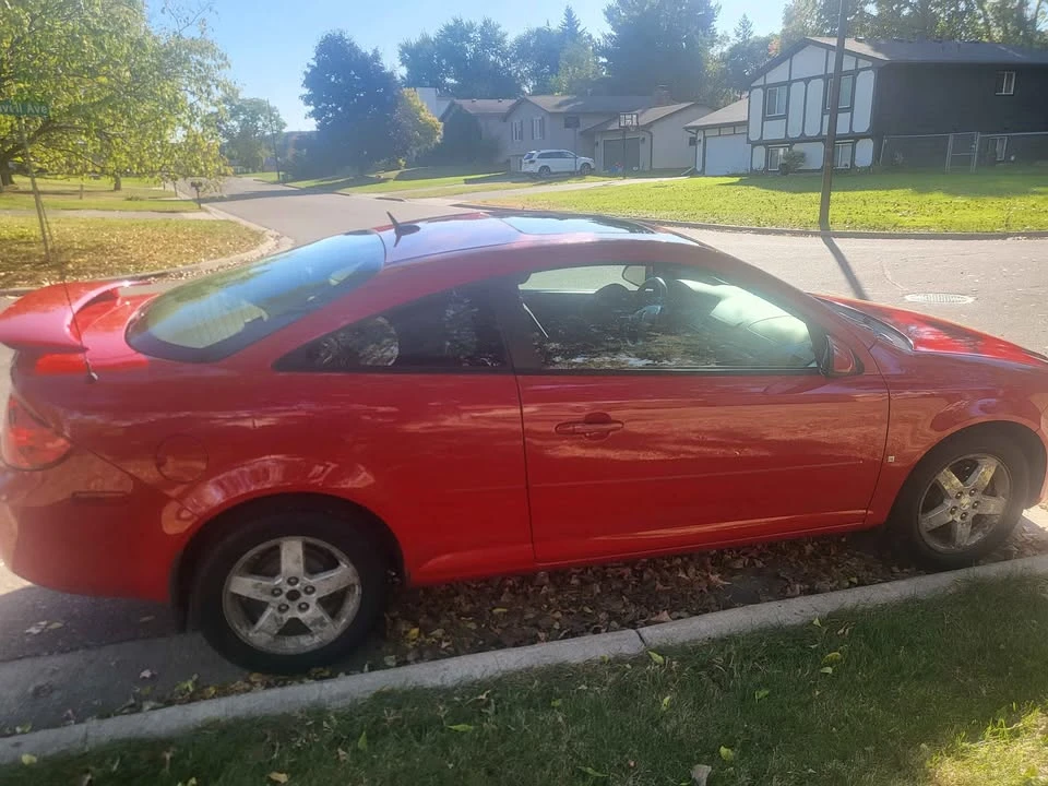 2009 Pontiac G5 - Image 9 of 12