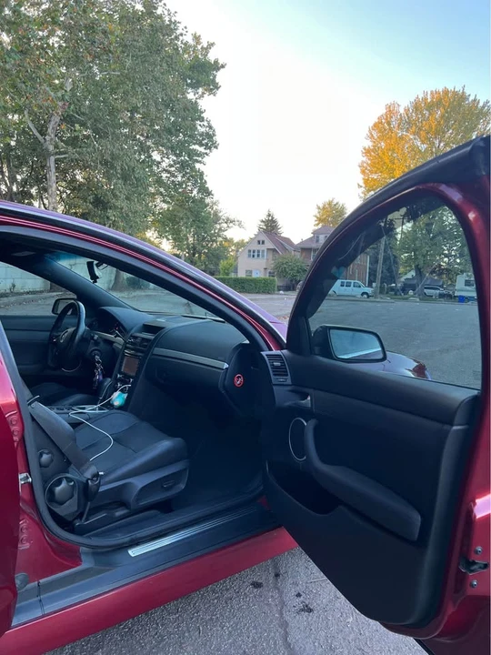 2009 Pontiac G8 - Image 14 of 17