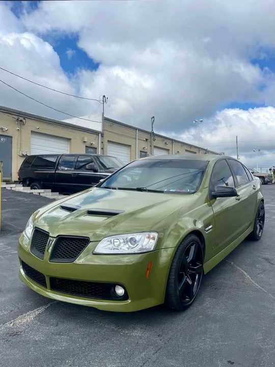 2009 Pontiac G8 - Image 2 of 2