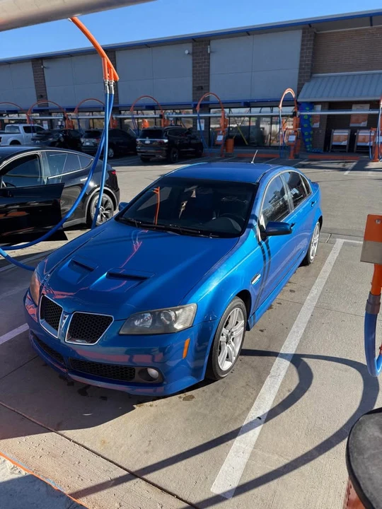 2009 Pontiac G8 - Image 2 of 9